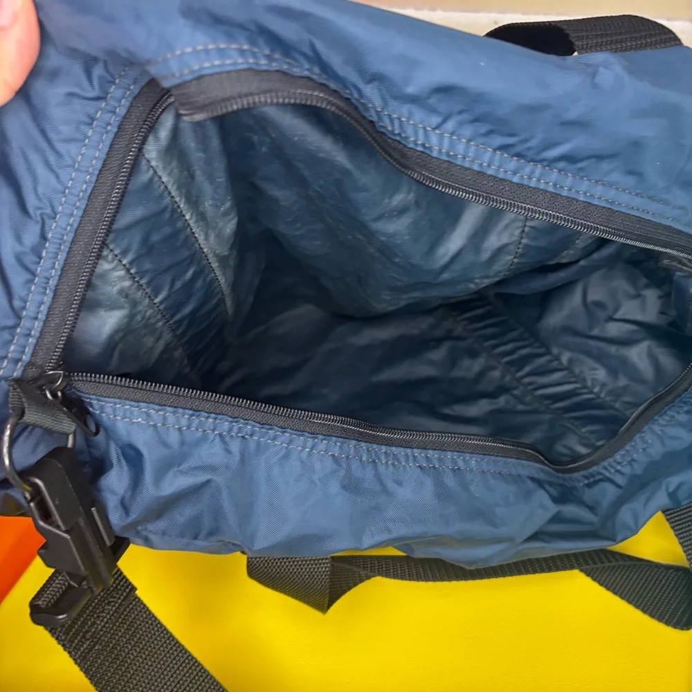 JanSport Weekender Medium Duffel Navy/Black‎ Bag